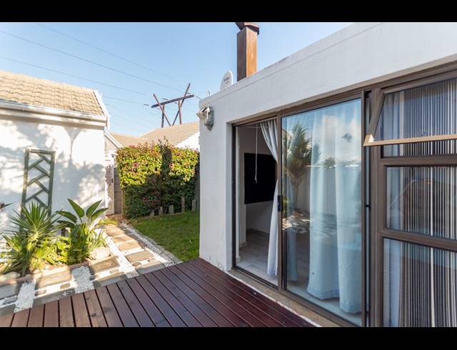 2 BEDROOM HOUSE RENTED IN SUNNINGDALE